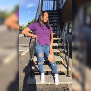 Meet your Posher, Abi